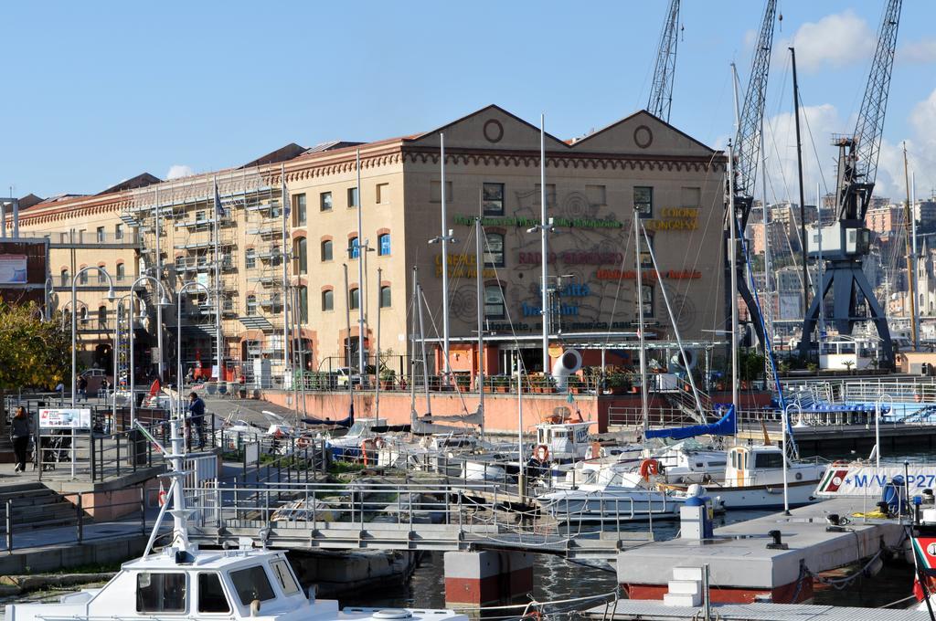 San Giorgio Rooms Genoa Bagian luar foto